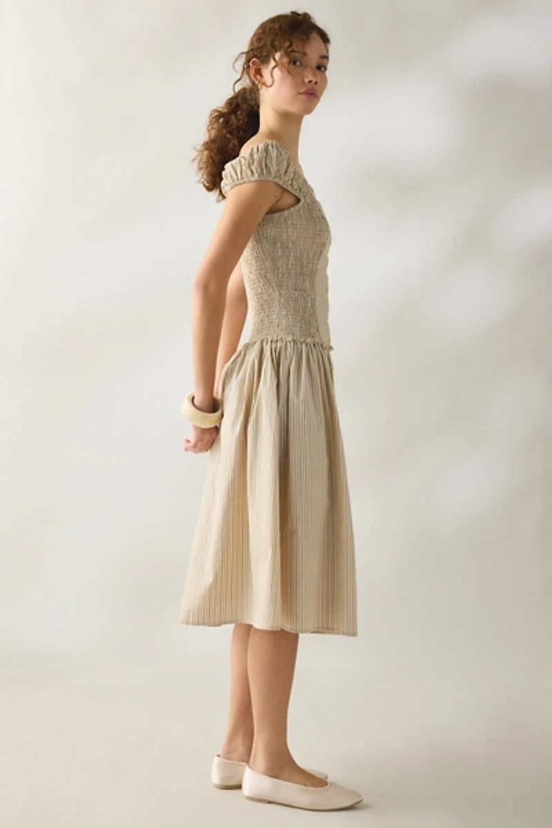 Daisy Street Glow Drop Waist Smocked Midi Dress