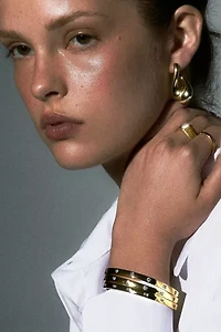 The M Jewelers Cross Stone Stackable Bracelet