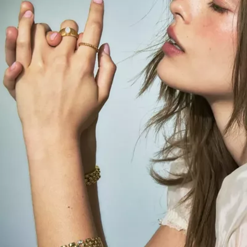 The M Jewelers Mother of Pearl Signet Ring