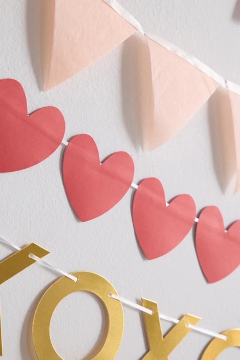 Meri Meri Valentine’s Day Party Garland Set