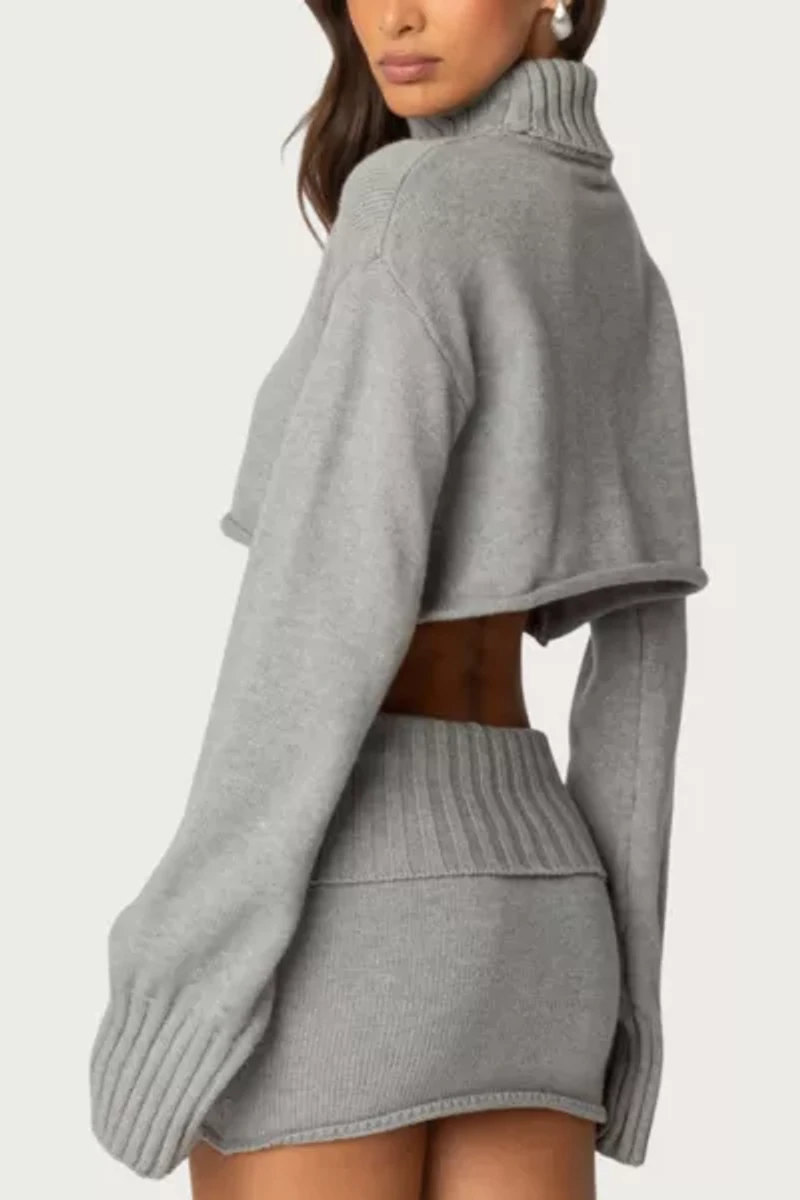 Edikted Gino Cropped Turtle Neck Sweater