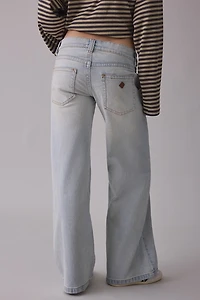 Abrand 00 Janet Low-Rise Wide Leg Jeans