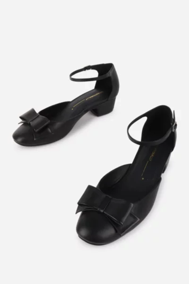 Intentionally Blank Accord Mary Jane Heel