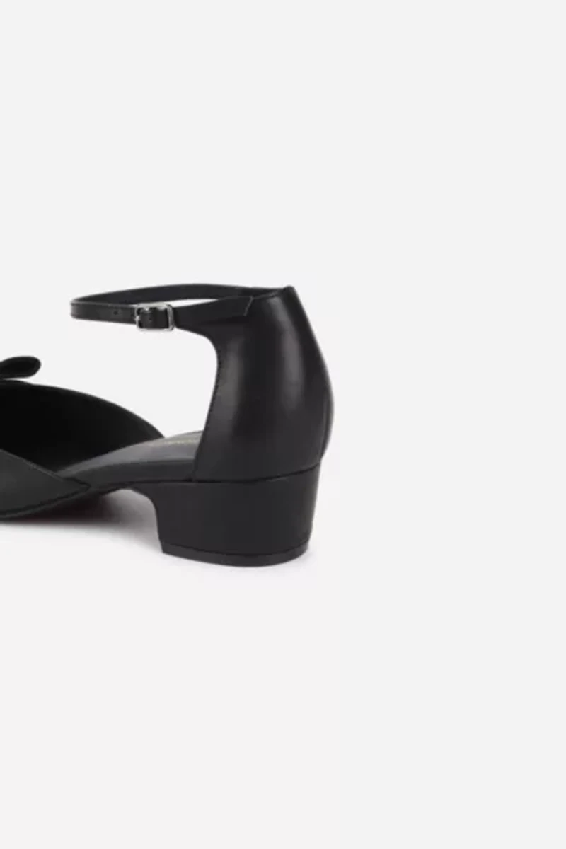 Intentionally Blank Accord Mary Jane Heel