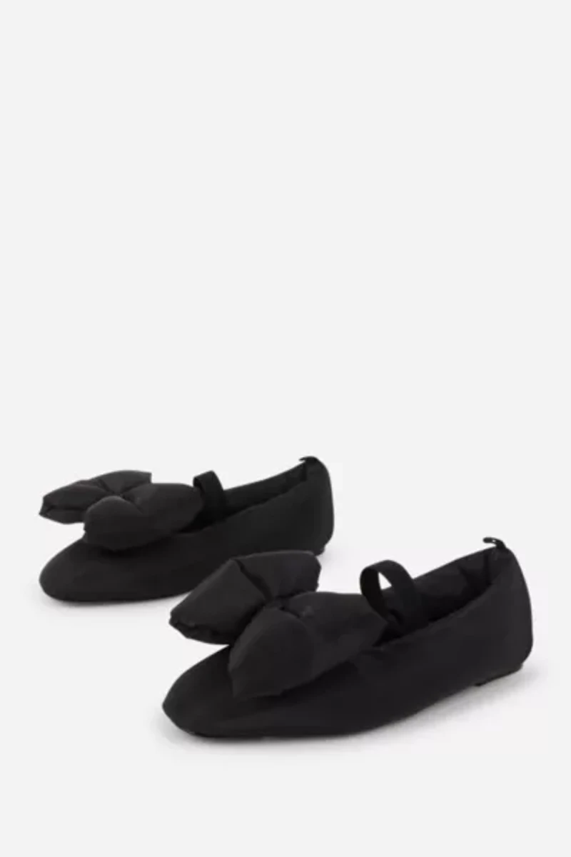 Intentionally Blank KOR Puffer Mary Jane Flat