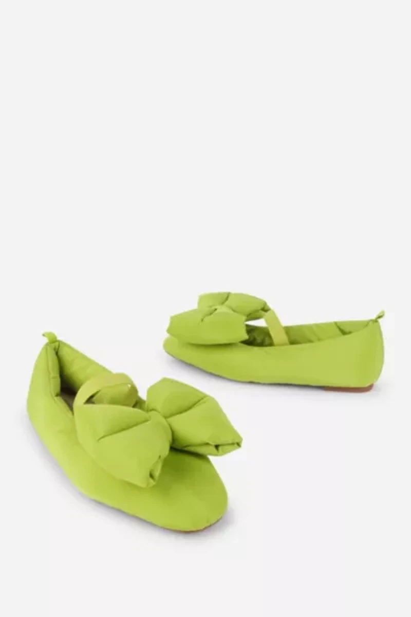 Intentionally Blank Kor P