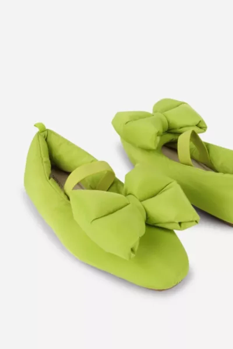 Intentionally Blank Kor P