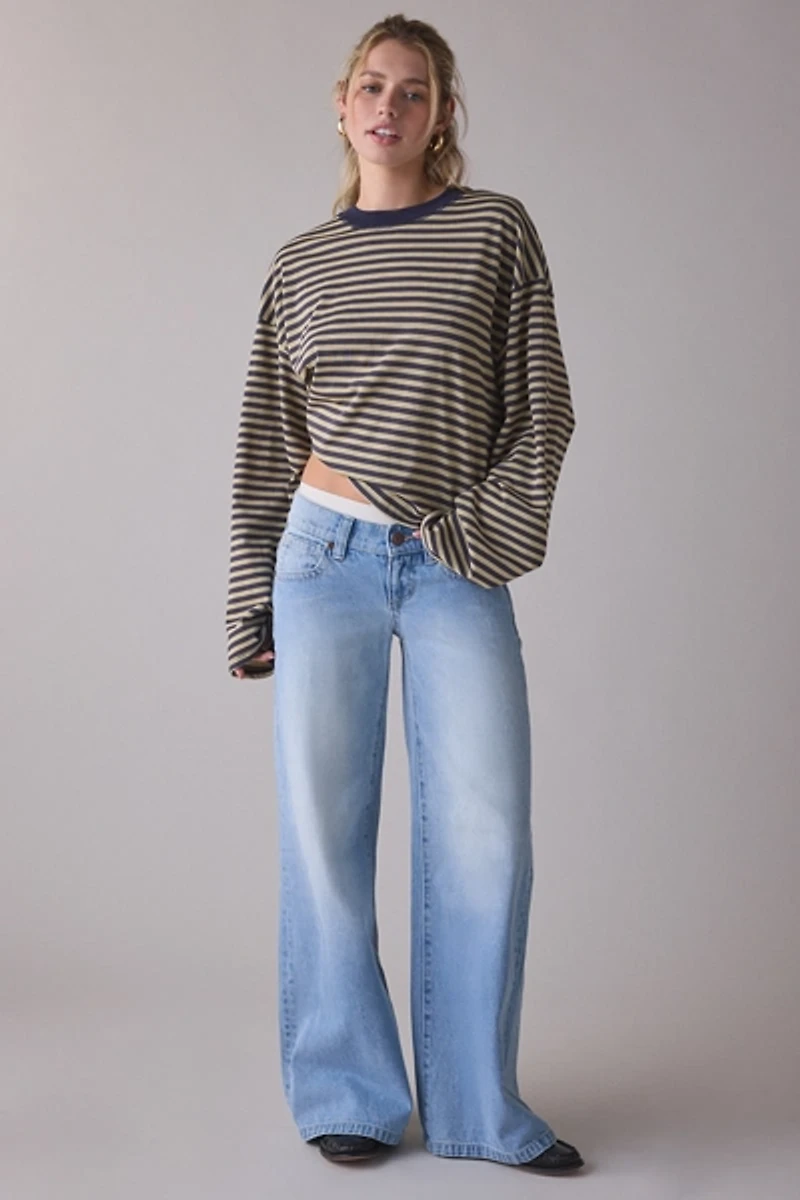 Abrand 00 Kaia Worn Super Low & Wide Jean