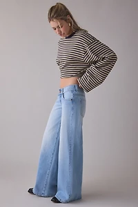 Abrand 00 Kaia Worn Super Low & Wide Jean