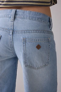 Abrand 00 Kaia Worn Super Low & Wide Jean