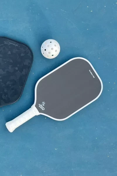 On Holiday Pickleball The Pendleton 760 Pro Pickleball Paddle