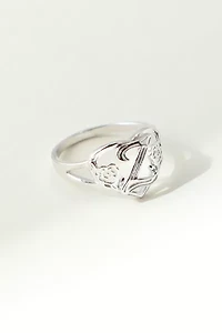 The M Jewelers Silver Cutout Flower Heart Letter Ring
