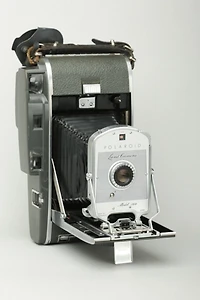Acme Camera Co. Vintage Polaroid Model 160 Land Camera