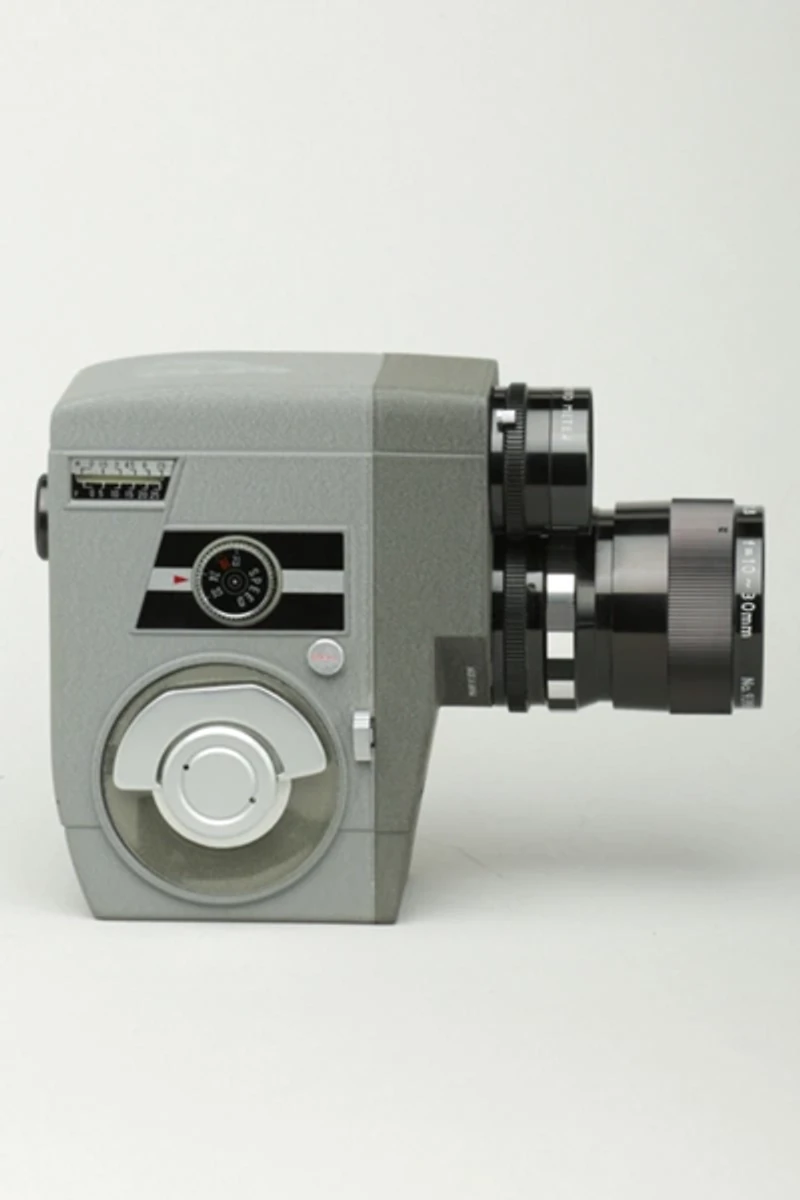 Acme Camera Co. Vintage Crown 8 Model EZS 8mm Movie Camera