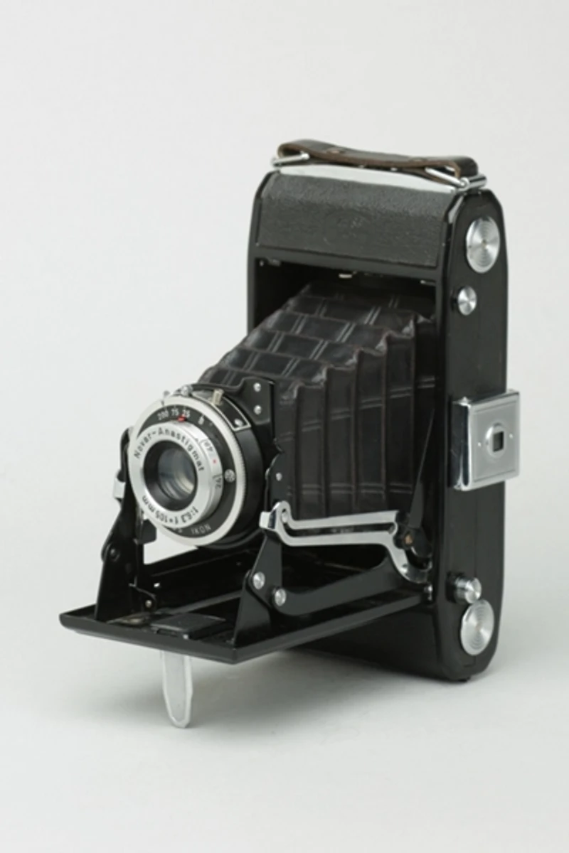 Acme Camera Co. Vintage Zeiss Ikon Nettar 515/2 Folding Camera