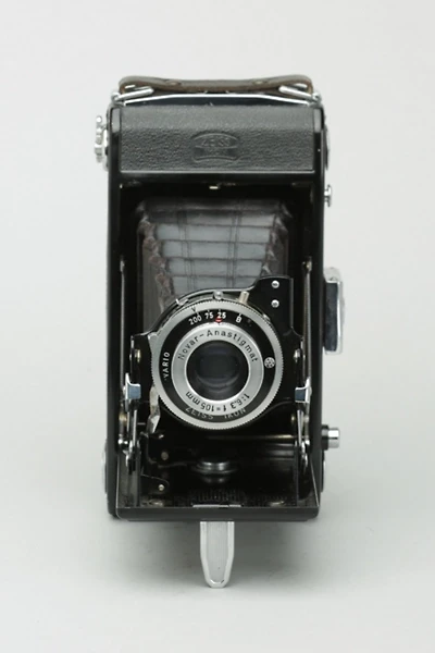 Acme Camera Co. Vintage Zeiss Ikon Nettar 515/2 Folding Camera