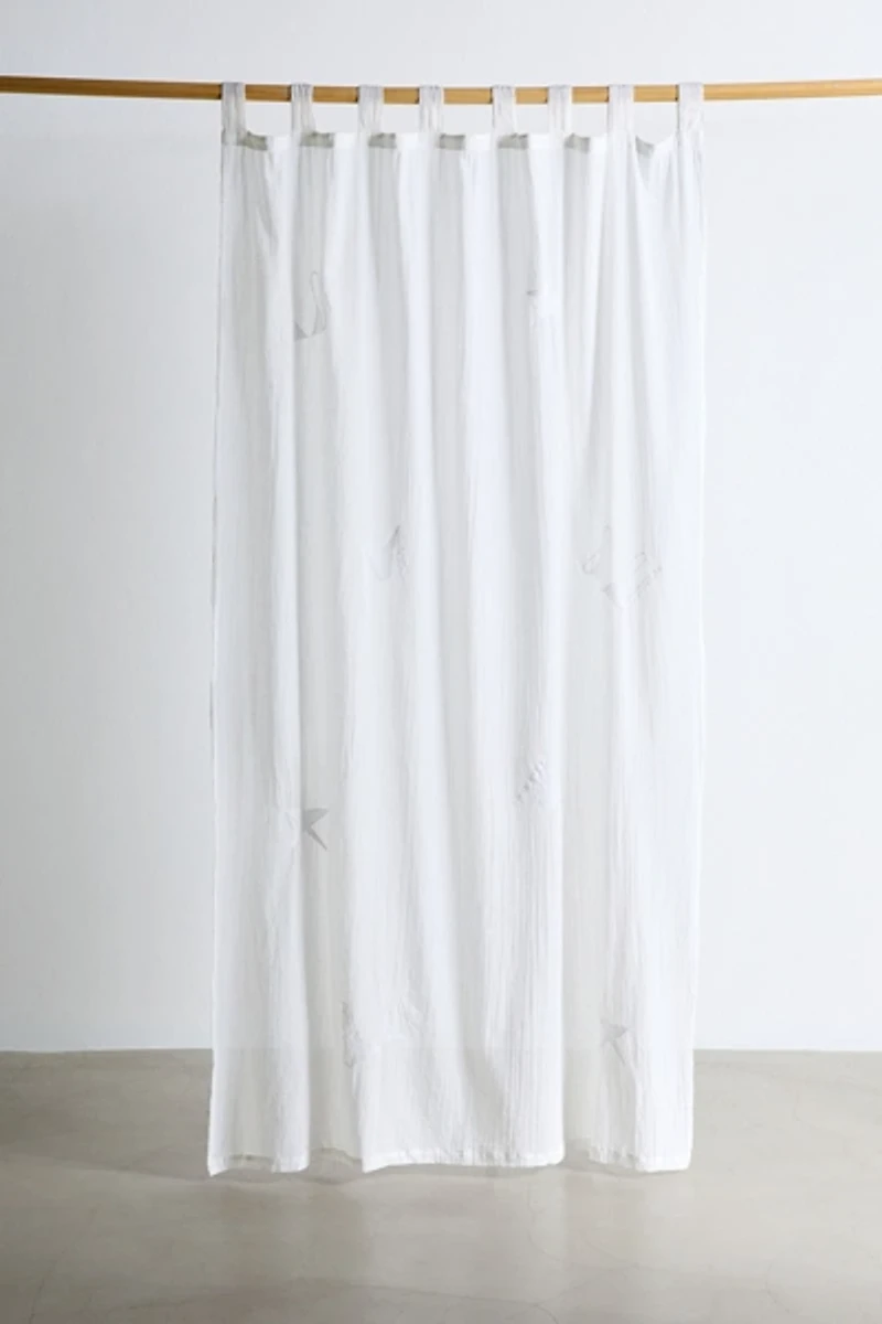 Hidden Icons Crinkled Gauze Window Panel
