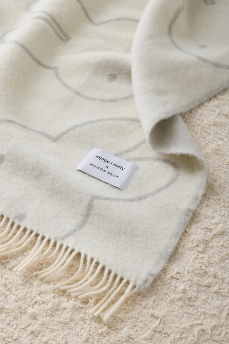 Maison Deux X Miffy Head Wool Fleece Throw Blanket