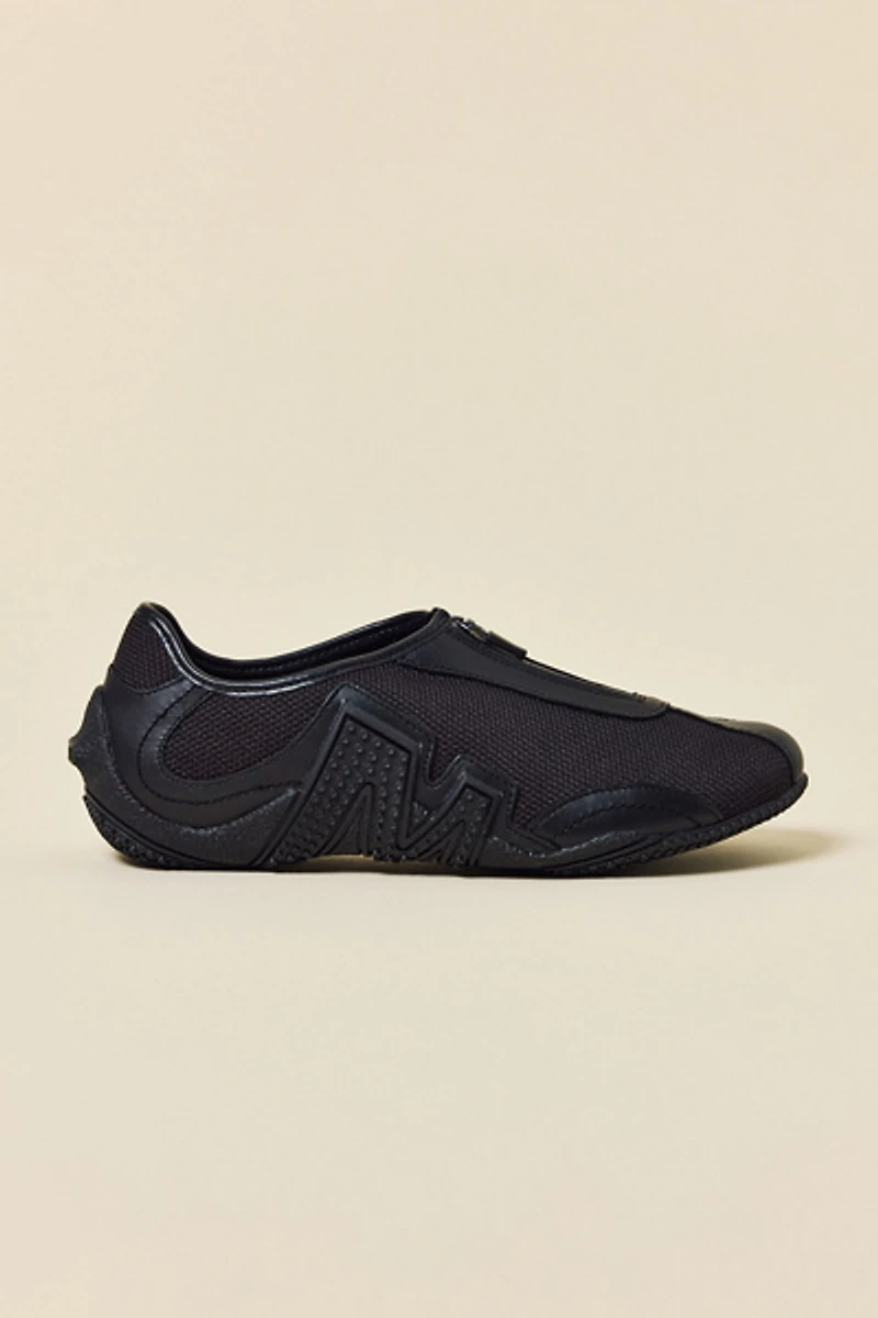 Merrell Women's Relay Fly Zip Sneakers