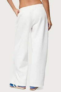 Edikted Keychain Cutie Straight Leg Sweatpants