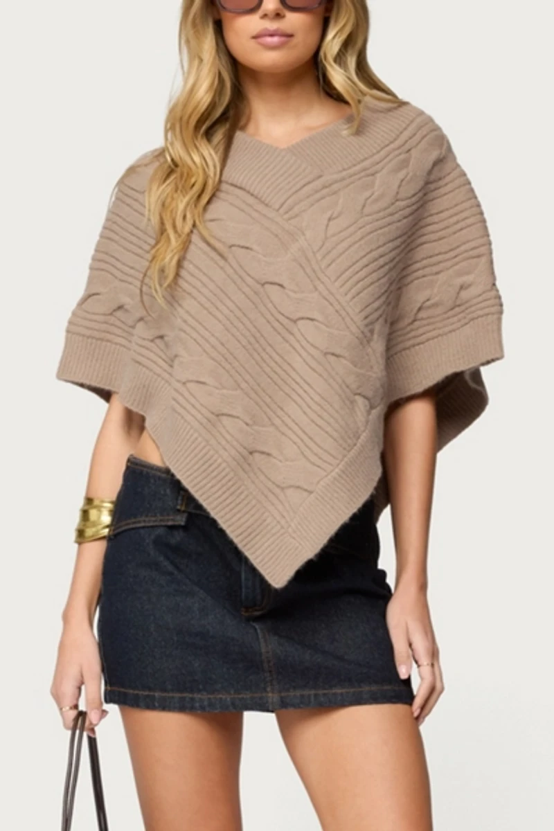 Edikted Vickey Cable Knit Poncho