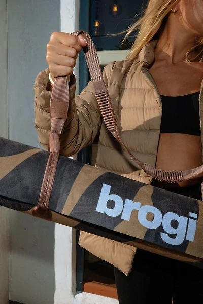 Brogi Yoga The Carry On Yoga Mat Carry Strap