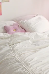 Willow Eyelet Cinched Cotton Percale Duvet Cover