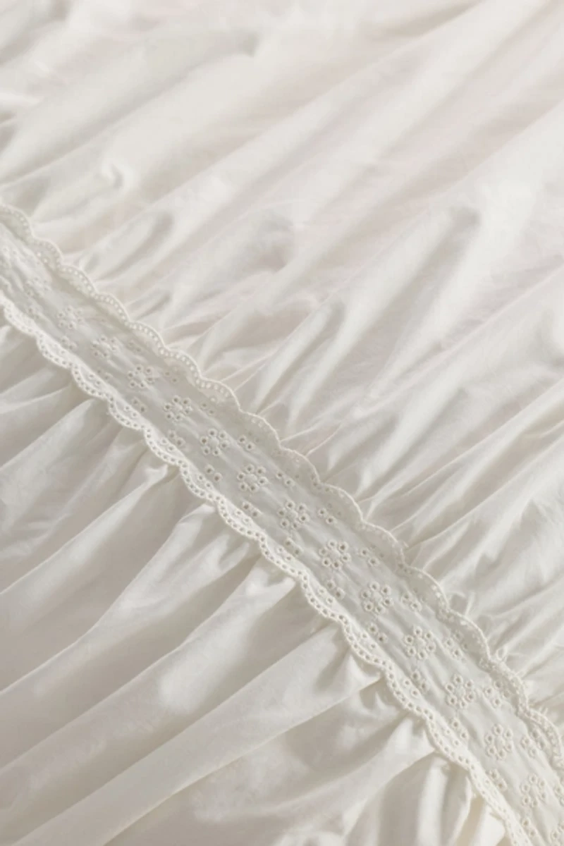 Willow Eyelet Cinched Cotton Percale Duvet Cover