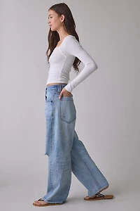 BDG Jaya Destructed Baggy Boyfriend Jeans