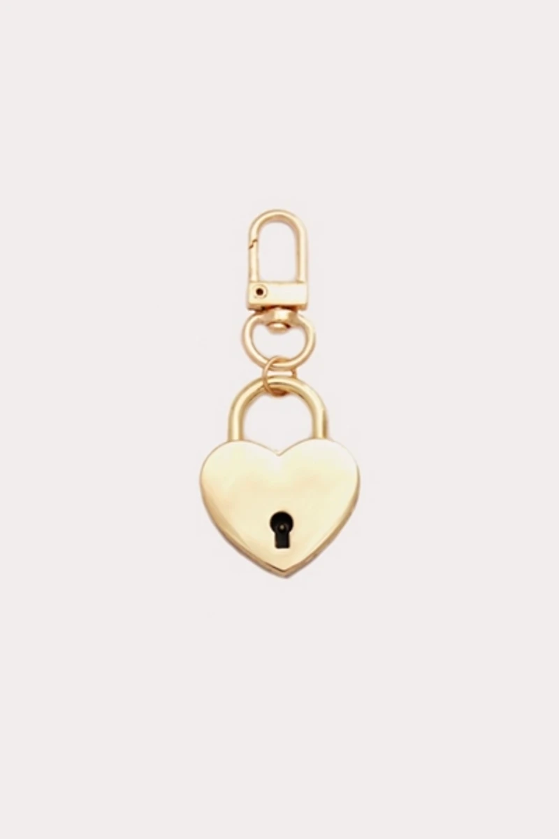 Petit Moments Lock Key Chain