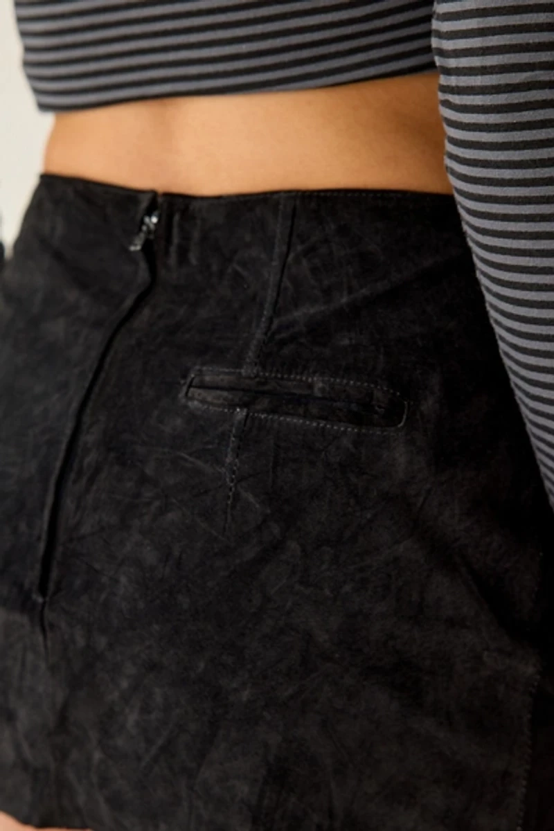 ReMADE By UO Low-Rise Suede Mini Skirt