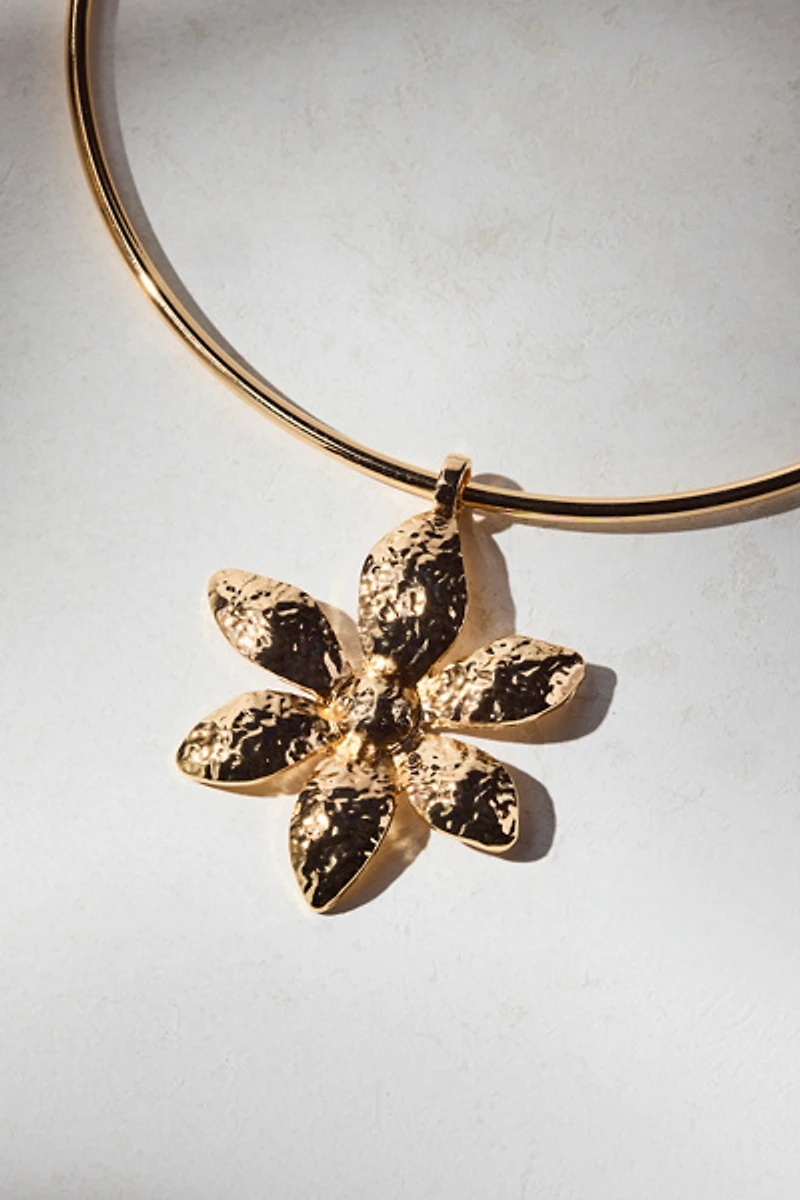 Bloom Flower Metal Wire Collar Necklace