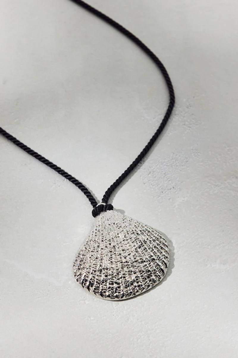 Positano Metal Shell Pendant Corded Necklace