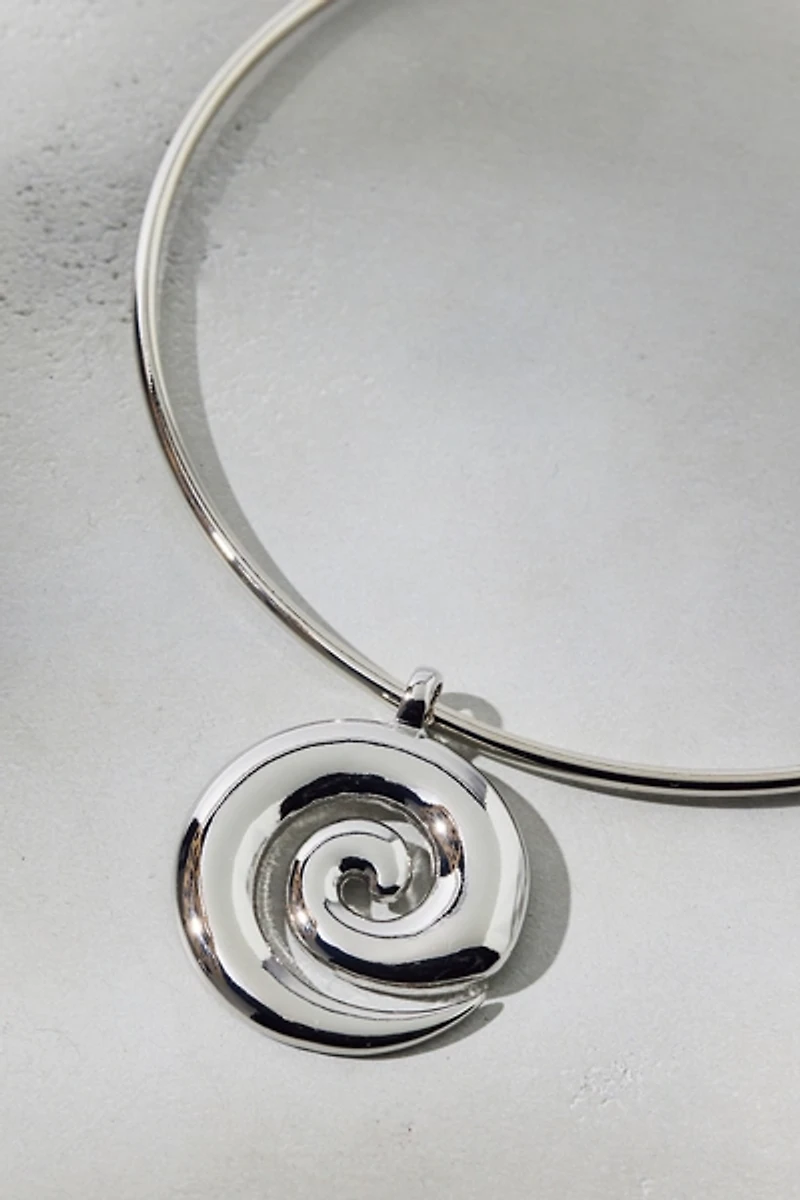 Swirl Pendant Metal Collar Necklace