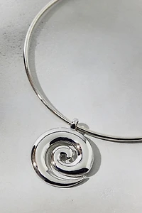 Swirl Pendant Metal Collar Necklace