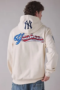 Pro Standard MLB New York Yankees Graphic Hoodie Sweatshirt