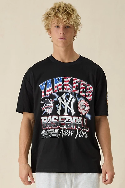 Pro Standard MLB New York Yankees Victory Graphic Tee