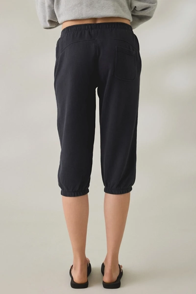 iets frans… Shrunken Capri Sweatpants
