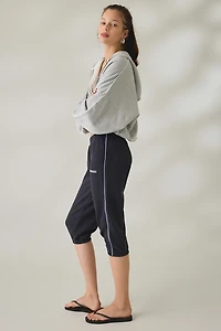 iets frans… Shrunken Capri Sweatpants