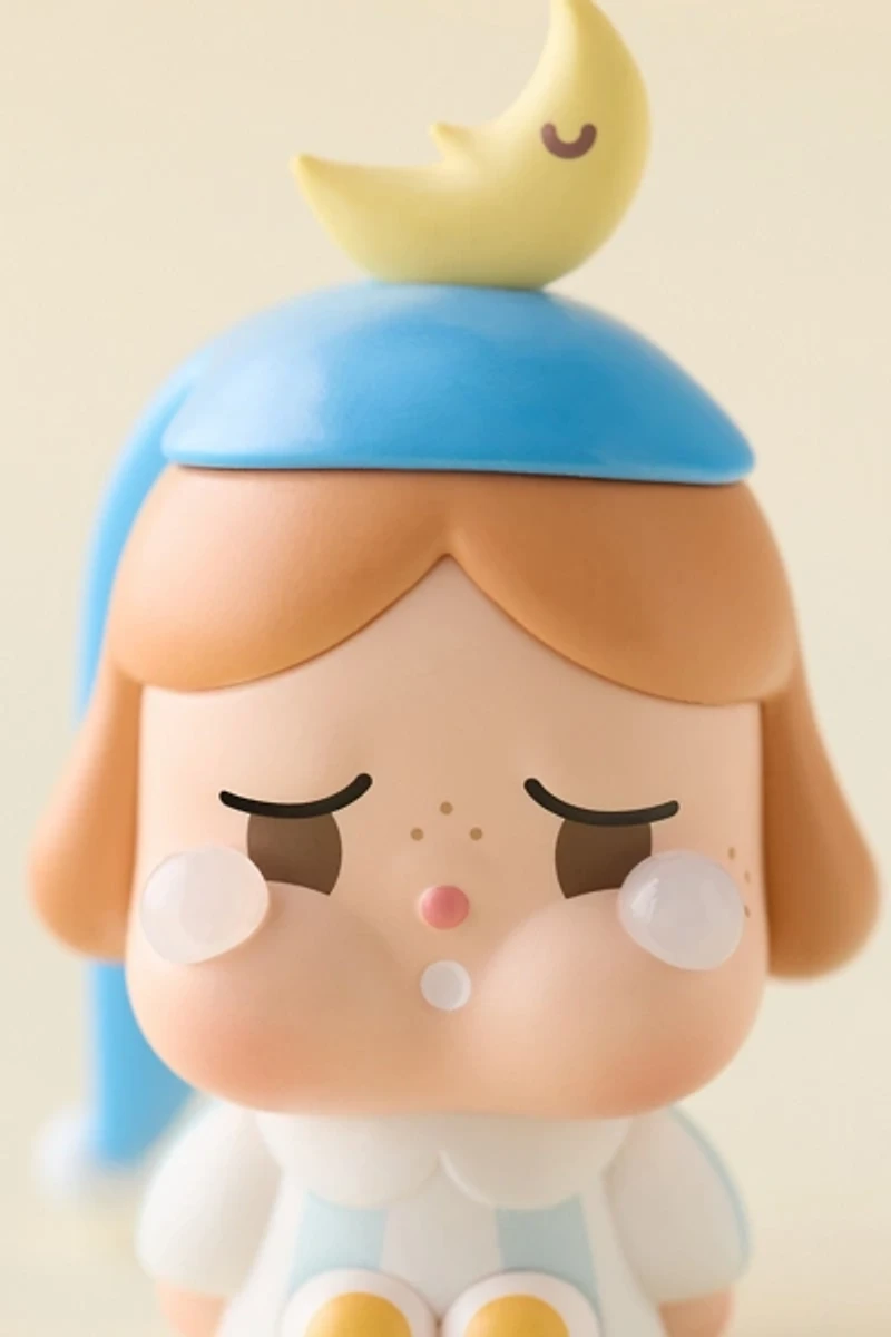 POP MART CRYBABY Crying To The Moon Sitting Series Series Blind Box Figure