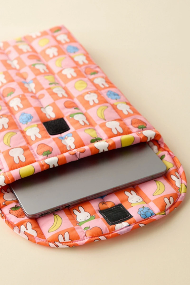 BAGGU & Miffy UO Exclusive Puffy 16” Recycled Laptop Sleeve