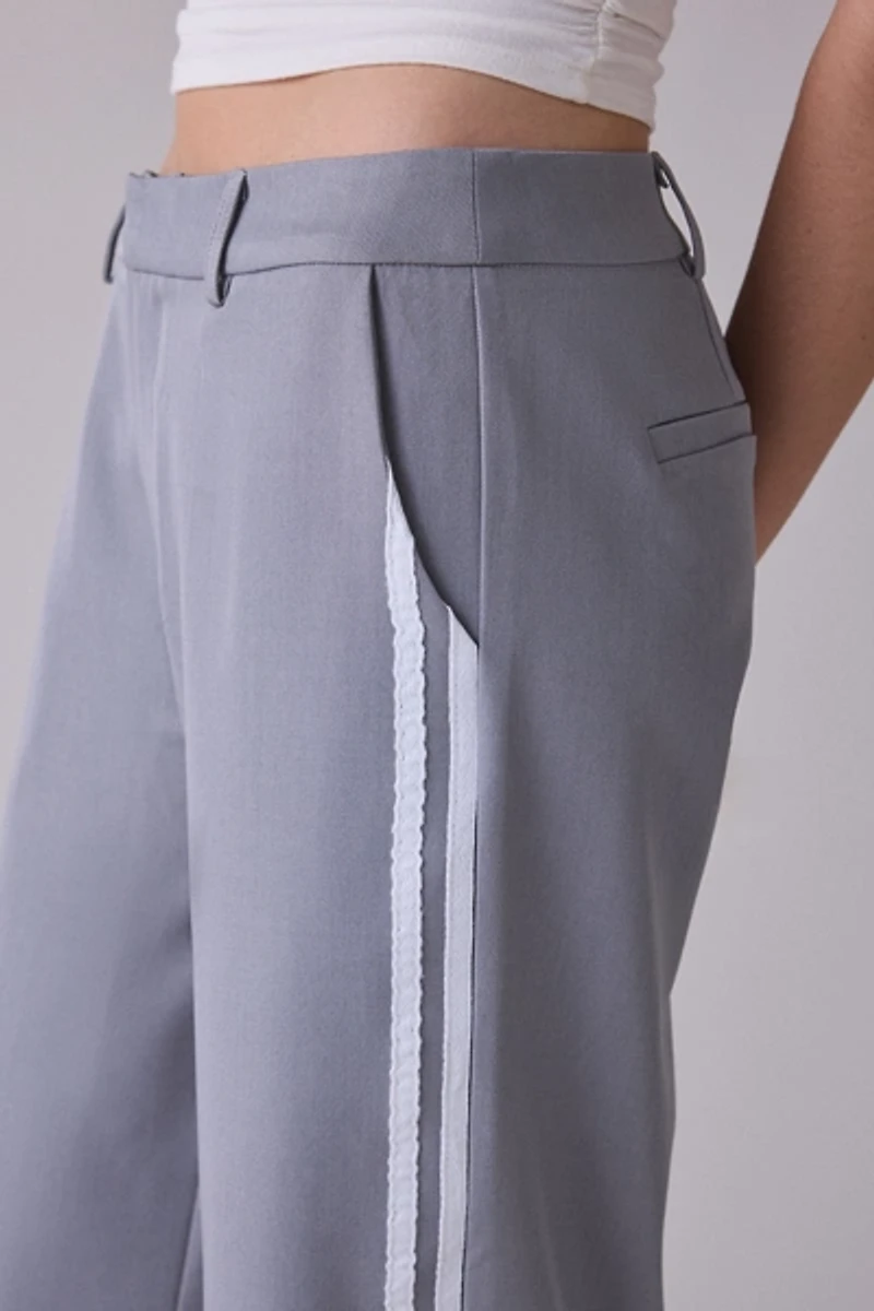 Lioness Genesis Low-Rise Crop Pant