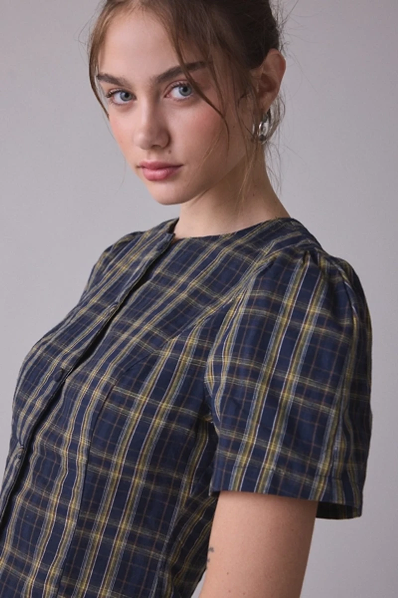 Lioness Femme Plaid Short Sleeve Button-Front Blouse