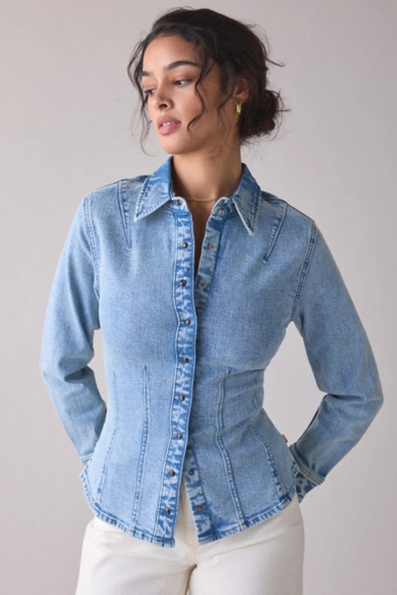 Levi’s® Long Sleeve Shaped Denim Shirt
