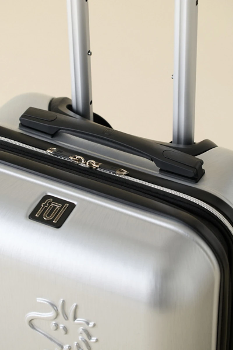 FŪL Peanuts Snoopy & Woodstock Hard Shell Rolling Luggage