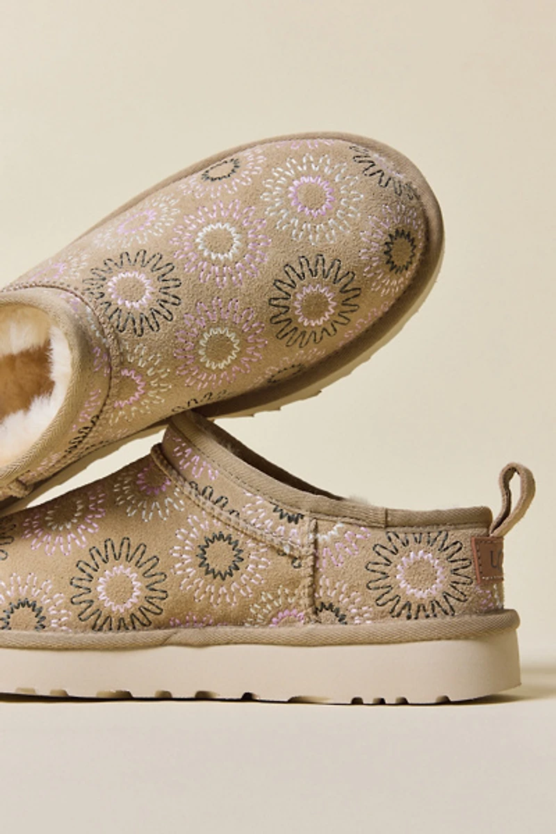 UGG Women's Classic Micro Mini Sun Stitch Boots