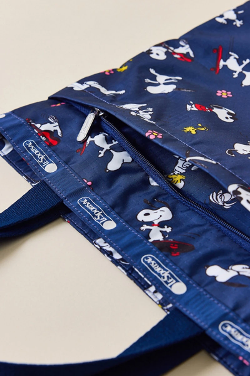 LeSportsac x Peanuts UO Exclusive Large Emerald Tote Bag