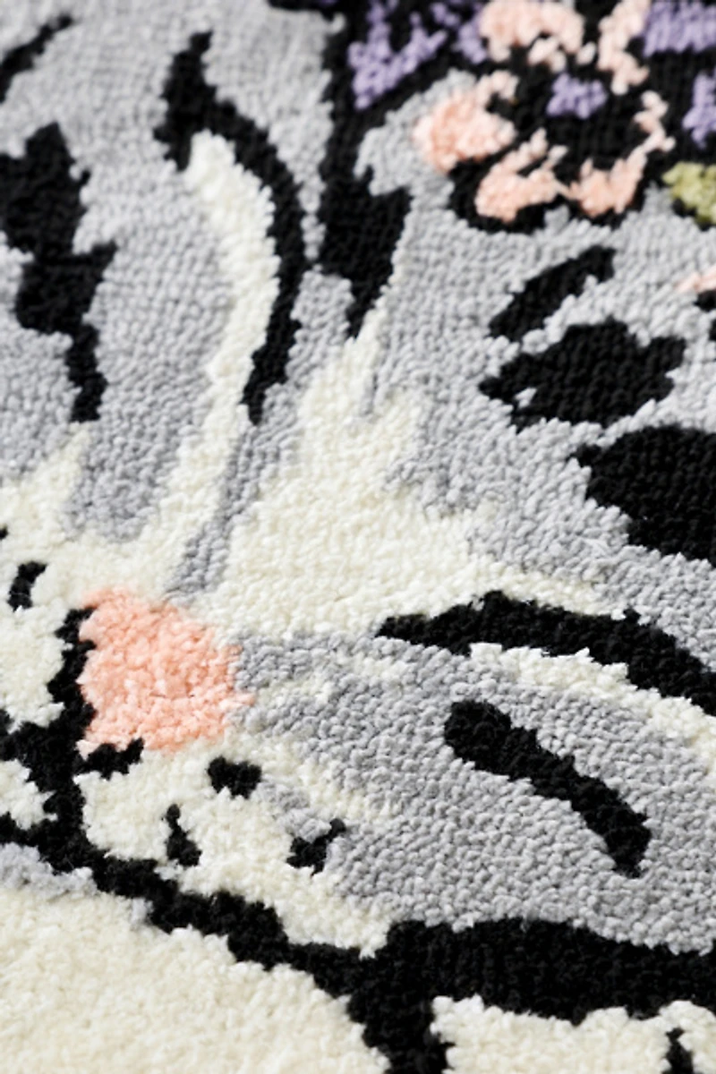 Cat Shaped Knitted Rug