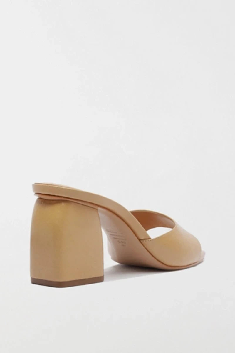 Schutz Leena Mule Heel