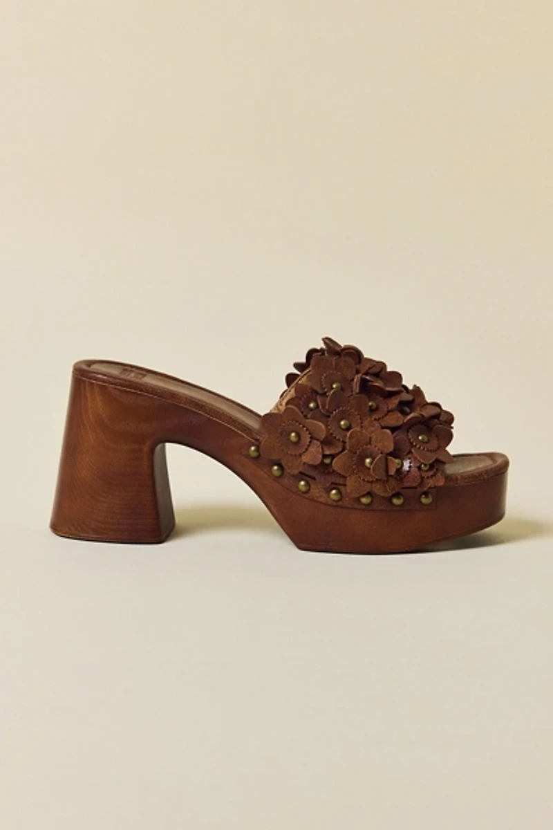 Frye & Co Wylie Flower Platform Slide Sandals